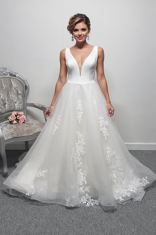 LJ ivory v- neck wedding dress UK 10