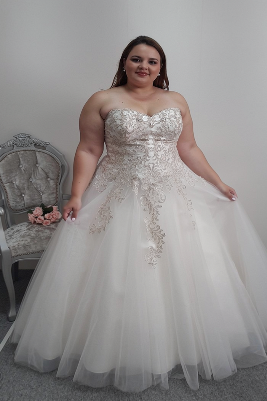 Michelle Bridal MB1819 ivory princess wedding dress US 26, UK 28