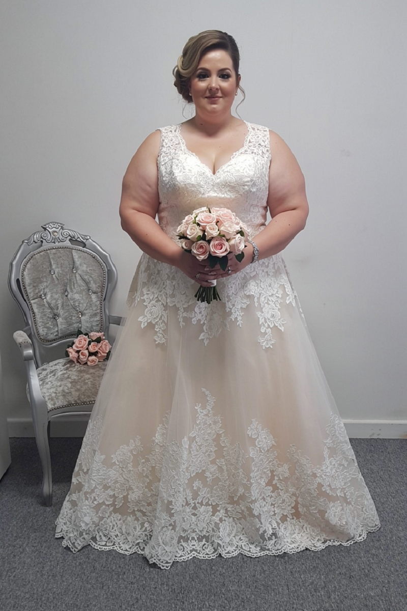 David's Bridal ivory / champagne wedding dress US 20, UK 22