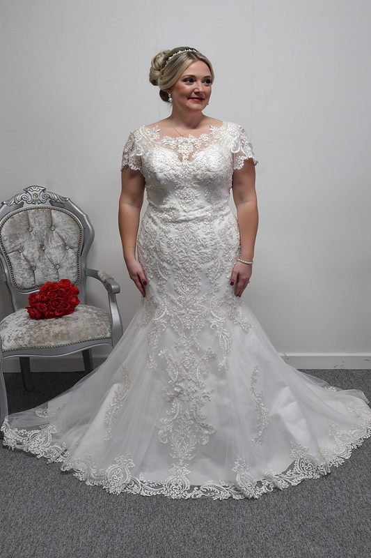 Envy by Phoenix ivory wedding dress UK 16