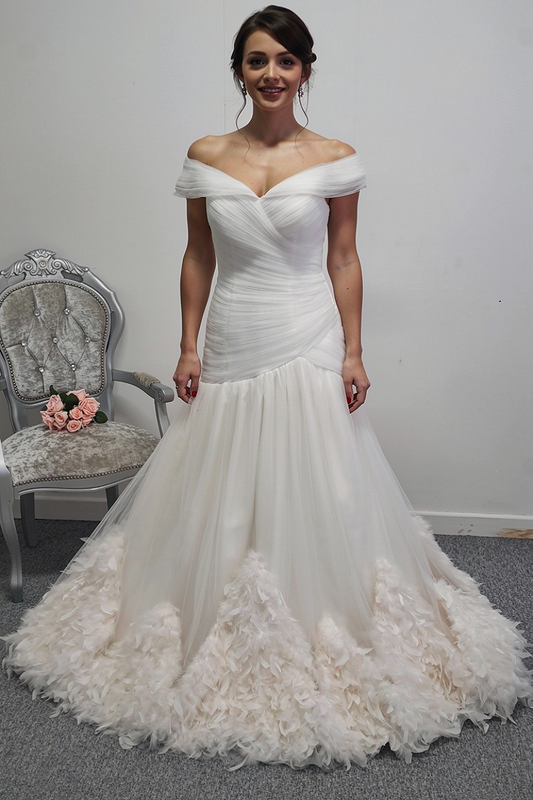 Anna Lizh feather off the shoulder wedding dress UK 12