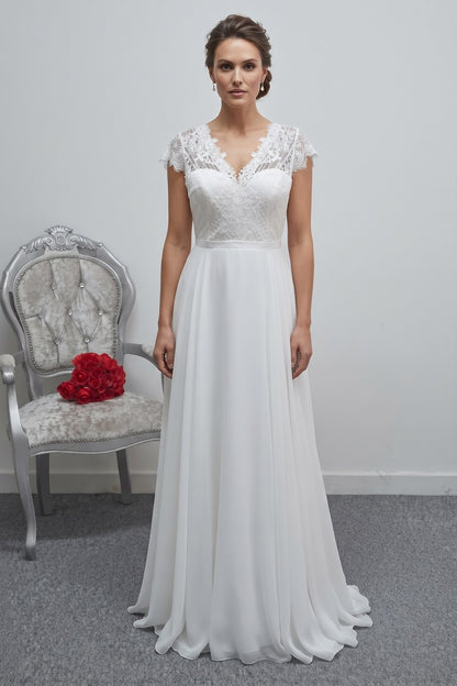 Bianco Evento chiffon wedding dress EU size 44, UK 14