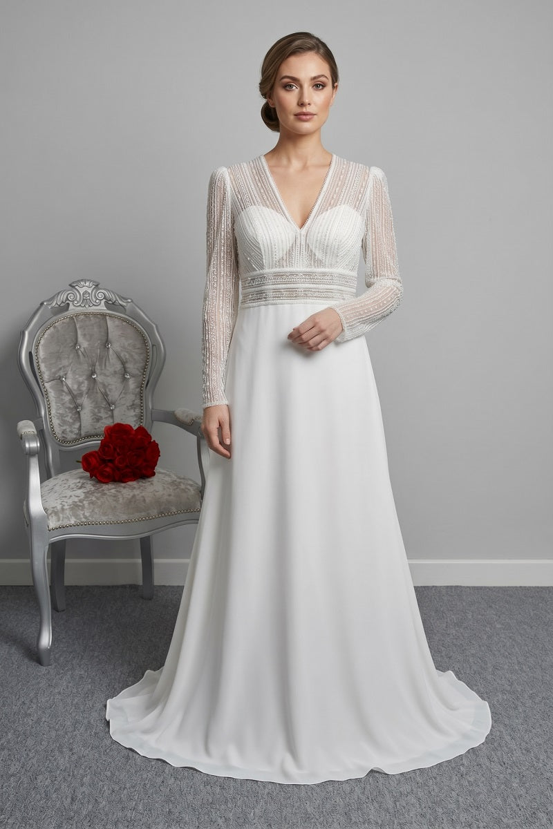 Ivory crepe wedding dress with sleeves UK 20