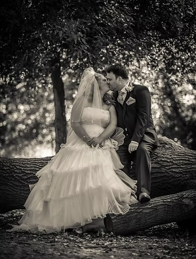 Sarah with husband ♡