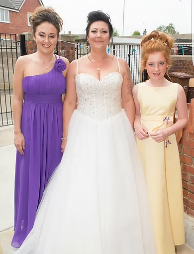 Ruth with daughters ♡