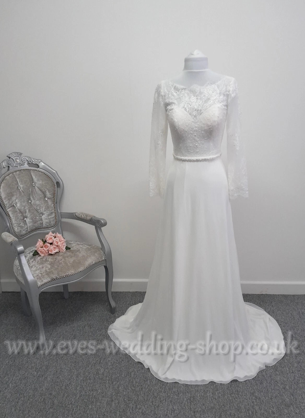 Berketex ivory wedding dress with sleeves UK 10 or size UK 22